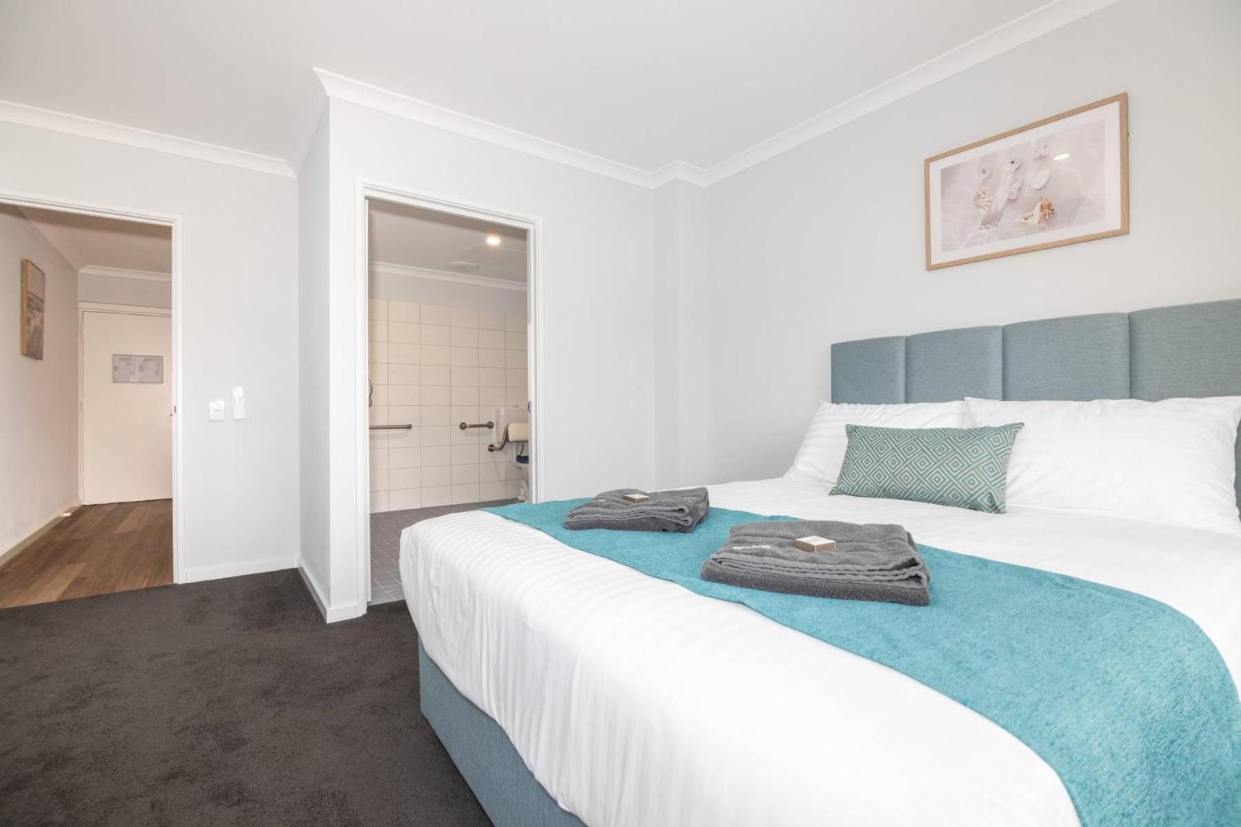 Jurien Bay Motel Apartments מראה חיצוני תמונה